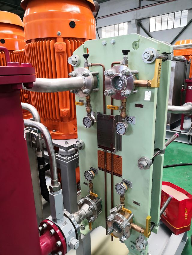 126 荷蘭SBM船東 FPSO項目_CMHI225 欣源液壓現(xiàn)場整改 - 艾克森換熱器案例圖片