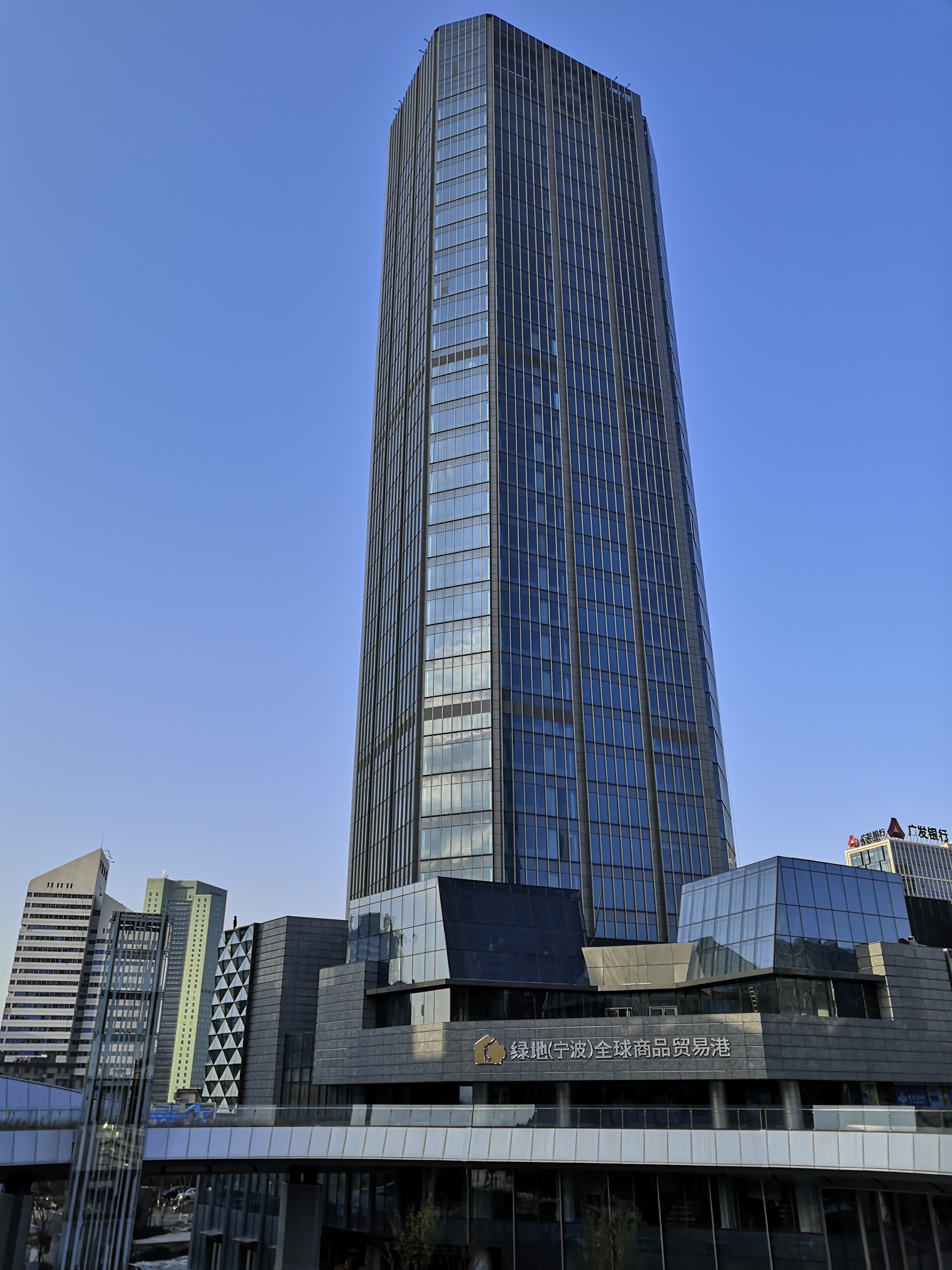 DS . 浙江寧波綠地全球商品貿易港 DS . 浙江寧波綠地全球商品貿易港 - 艾克森換熱器案例圖片